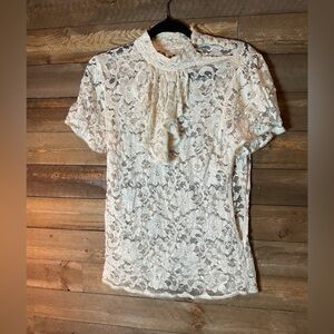Cache Luxe Cream Mock Neck Lace Short Sleeve Top Women’s Size Large